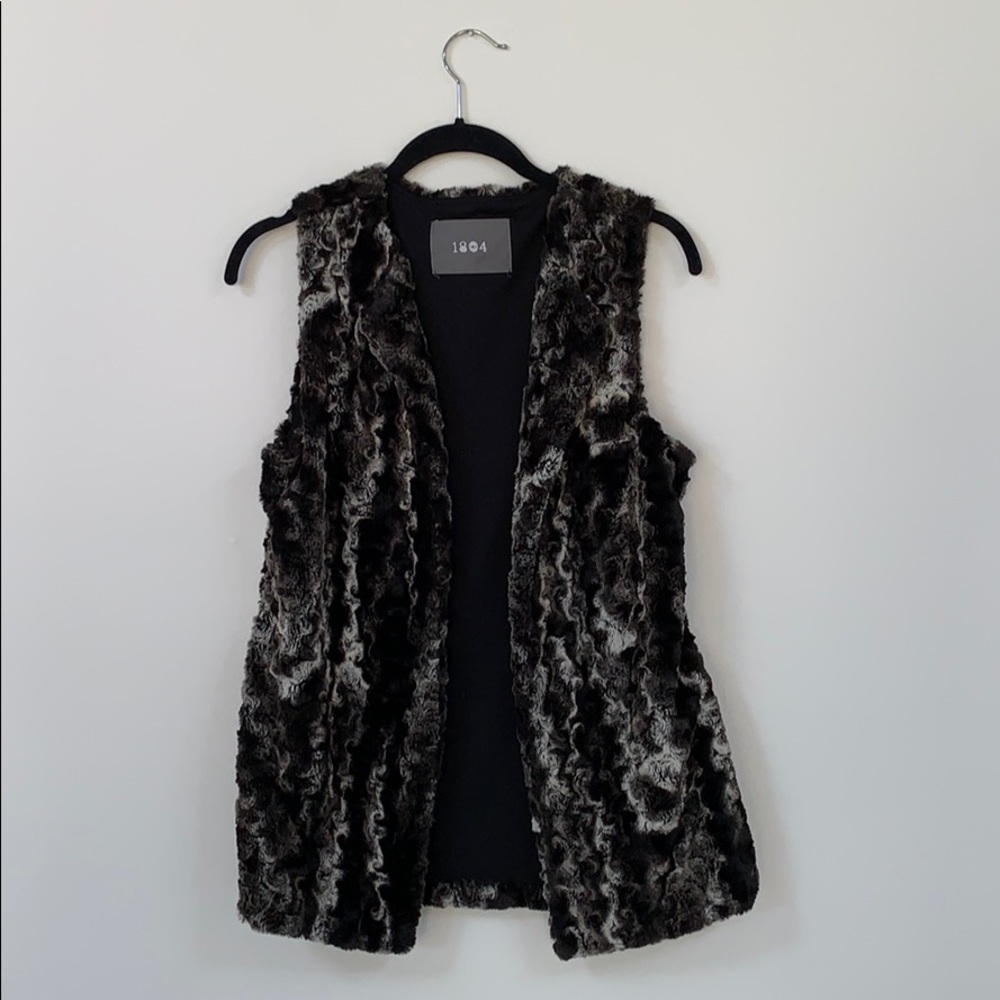 Fur vest